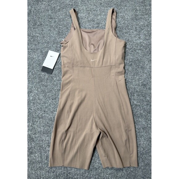Nike Zenvy Dri-FIT Womens Size Medium Short Bodysuit InfinaSoft Brown Taupe NEW - Picture 8 of 9
